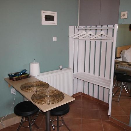 Markópoulon Pikinas Studios Near Ath Airport מראה חיצוני תמונה