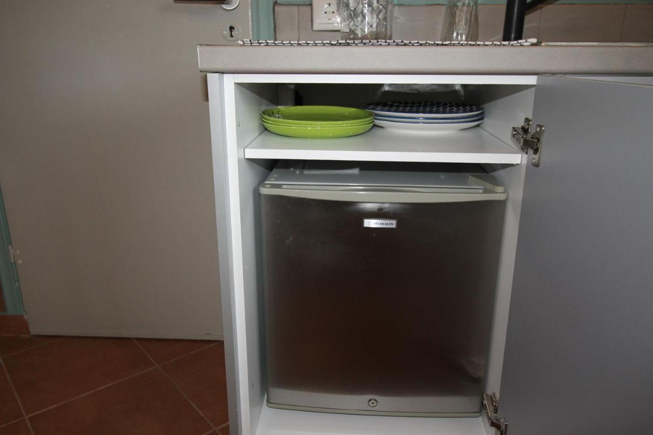 Markópoulon Pikinas Studios Near Ath Airport מראה חיצוני תמונה